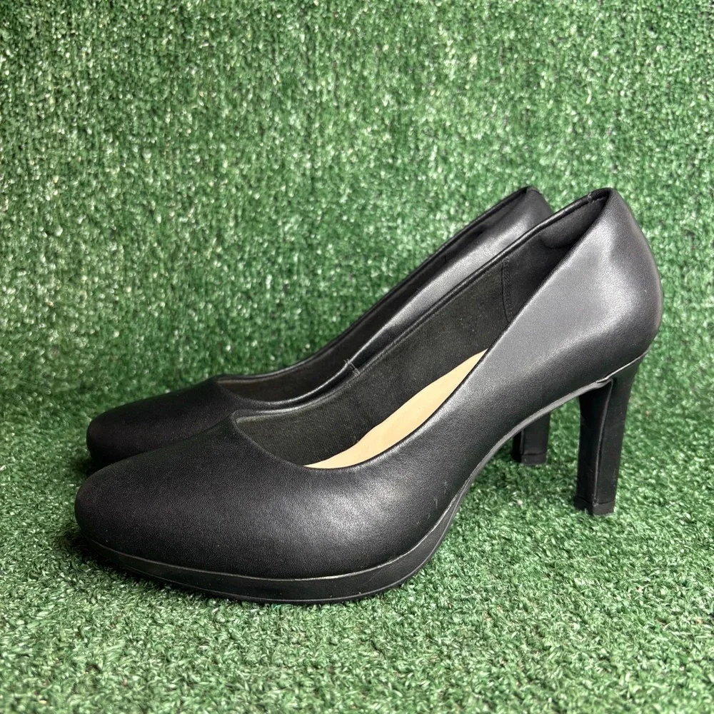 Clarks Ambyr Joy Leather Comfort Round Toe Dress Pump Heel Black Womens Size 9.5